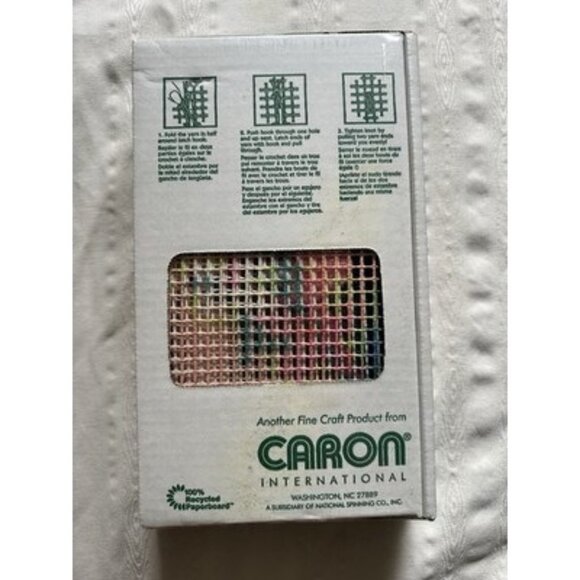 Natura Latch Hook Kit Heart Wreath P435 Caron Pillow Yarn Crafts Vintage Sealed - Picture 2 of 3